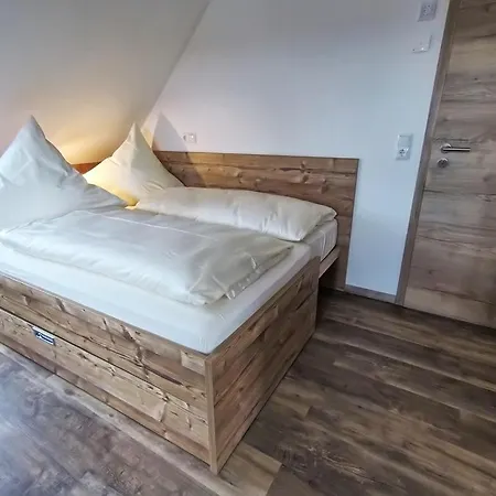 Landglueck Apartament *